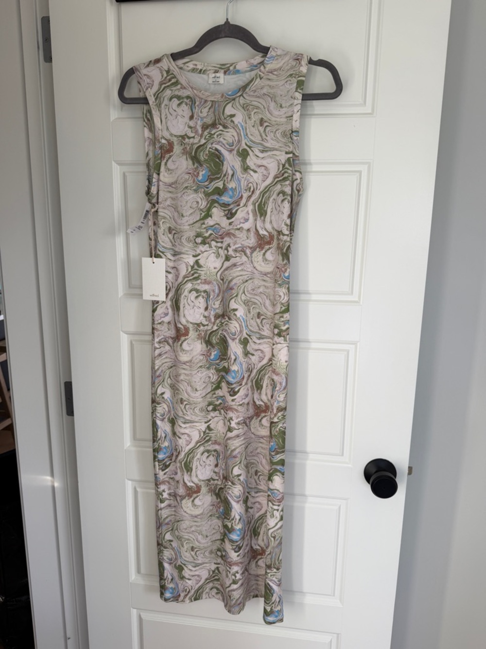Wilfred Marble-Print Possibility Sleeveless Midi Dress in Green and Cream - Picture 2 of 6
